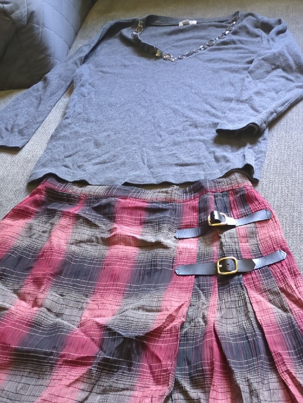 Gray Embellished V-Neck Top with Plaid Skirt - Picture 3 of 7